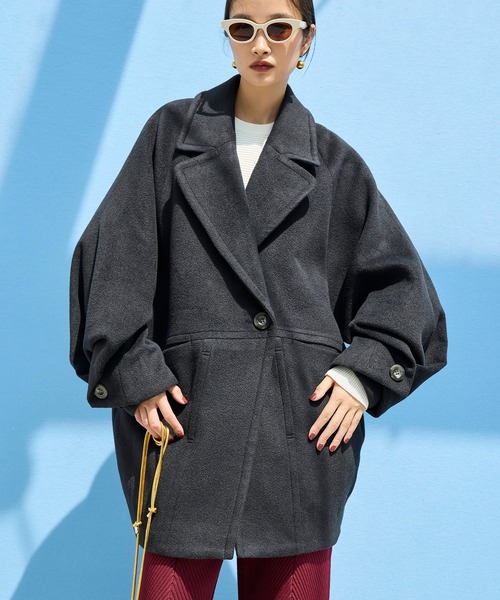 OMMO(オーエムエムオー)の「WRAP CUFF OVER COAT(その他アウター・レディース・グレー/ホワイト/ブラック・38/36)」の1枚目の写真