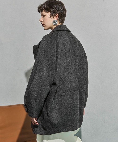 OMMO(オーエムエムオー)の「WRAP CUFF OVER COAT(その他アウター・レディース・グレー/ホワイト/ブラック・38/36)」の7枚目の写真