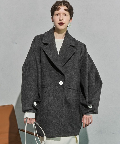 OMMO(オーエムエムオー)の「WRAP CUFF OVER COAT(その他アウター・レディース・グレー/ホワイト/ブラック・38/36)」の10枚目の写真