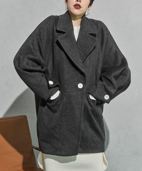 OMMO(オーエムエムオー)の「WRAP CUFF OVER COAT(その他アウター・レディース・グレー/ホワイト/ブラック・38/36)」の14枚目の写真