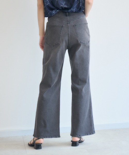 KATHARINE ROSS(キャサリンロス)の「ストレッチフレアデニムパンツ(デニムパンツ・レディース・ブラック・MEDIUM/SMALL)」の12枚目の写真