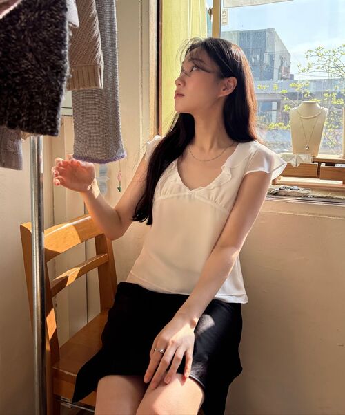 108POUND（108パウンド）の「Petal Blouse_Ivory（シャツ/ブラウス・レディース・その他・FREE）」の4枚目の写真