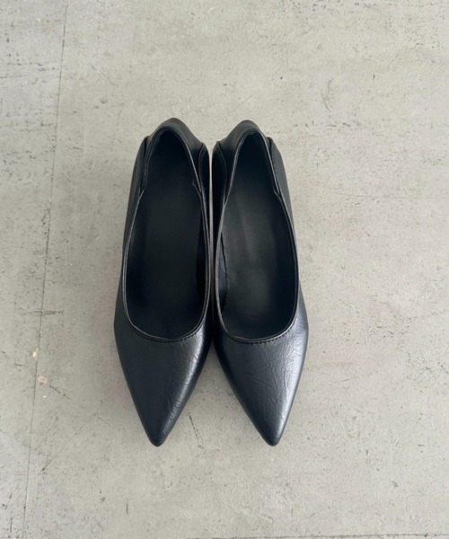 MYMOOD.(マイムード)の「しぼ感PUシンプルヒール パンプス(パンプス・レディース・ブラック/アイボリー・23.5cm/24.5cm)」の17枚目の写真