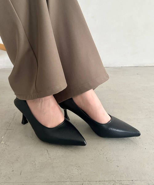MYMOOD.(マイムード)の「しぼ感PUシンプルヒール パンプス(パンプス・レディース・ブラック/アイボリー・23.5cm/24.5cm)」の12枚目の写真