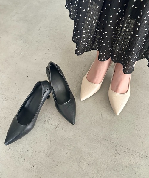 MYMOOD.(マイムード)の「しぼ感PUシンプルヒール パンプス(パンプス・レディース・ブラック/アイボリー・23.5cm/24.5cm)」の4枚目の写真