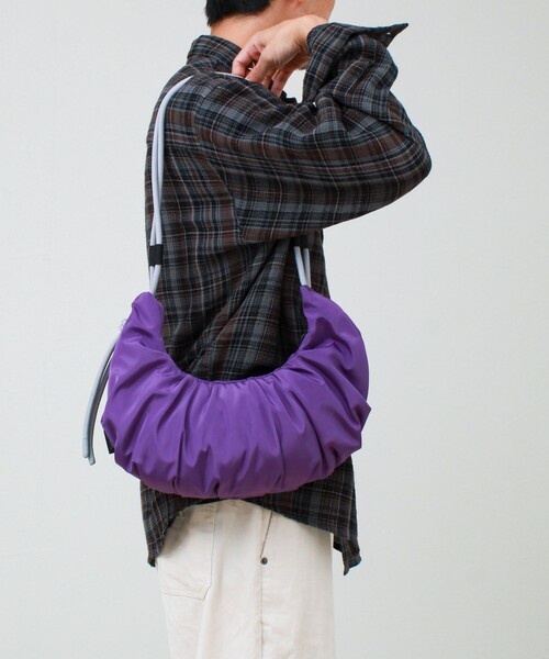 SML(エスエムエル)の「【SML/エスエムエル】CODE CROISSANT SHOULDER S ショルダーバッグ 撥水(ショルダーバッグ・メンズ・パープル・FREE)」の7枚目の写真