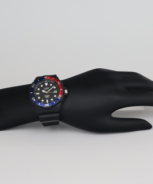 CASIO（カシオ）の「CASIO Collection / MRW-240H-1E2JF（アナログ腕時計・メンズ・ブラック×ブルー・FREE）」の2枚目の写真