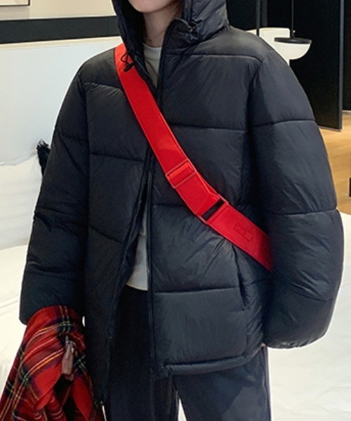 AMAJI(アマジ)の「ショート丈 パフスリーブ ダウン風コットンジャケット(ダウンジャケット/コート・レディース・ブラック/ライトピンク・SMALL/MEDIUM/LARGE/X-LARGE)」の4枚目の写真