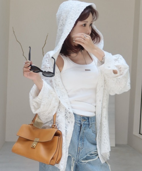 JOSE MOON(ジョゼムーン)の「HOODIE LACE SHIRTS(シャツ/ブラウス・レディース・レッド/ブラック/ホワイト/ブラウン・FREE)」の1枚目の写真