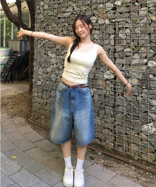 JUAN HOMME（ジュアンオム）の「ウォッシュドバミューダデニムパンツ（ブルー）（デニムパンツ・メンズ・その他・SMALL/MEDIUM/LARGE）」の4枚目の写真