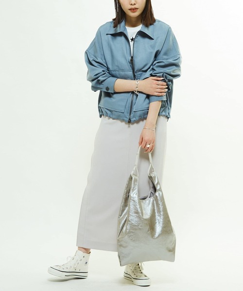 CONVERSE TOKYO(コンバーストウキョウ)の「2WAY METALLIC SHOPPING TOTE BAG(トートバッグ・レディース・シルバー/ゴールド×ブラウン/シルバー×ブラック・FREE)」の11枚目の写真