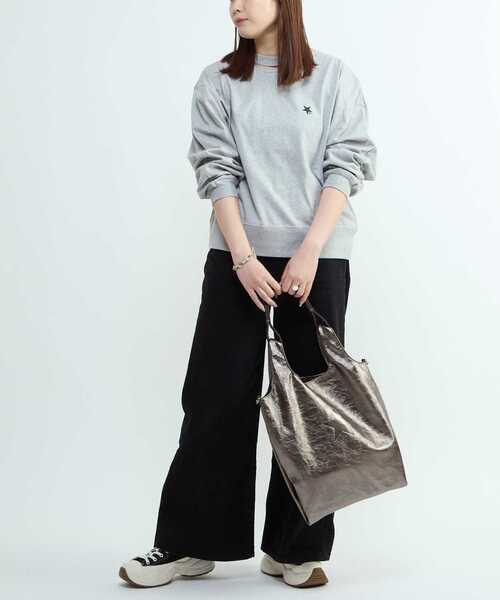 CONVERSE TOKYO(コンバーストウキョウ)の「2WAY METALLIC SHOPPING TOTE BAG(トートバッグ・レディース・シルバー/ゴールド×ブラウン/シルバー×ブラック・FREE)」の8枚目の写真