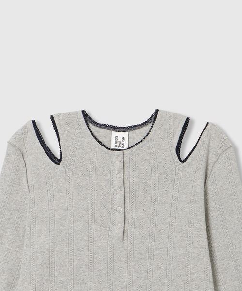 THINGS THAT MATTER（シングス ザット マター）の「EYELET MESH NOTCH HENRY NECK TOPS / アイレット メッシュ ノッチ ヘンリー ネック トップス（Tシャツ/カットソー・レディース・アイボリー/ブラック/グレー・FREE）」の15枚目の写真