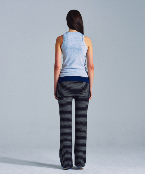 MENASOO(ミナス)の「MNS x American apparel 261 Sleeveless_Gray(Tシャツ/カットソー・レディース・グレー・SMALL/MEDIUM)」の4枚目の写真