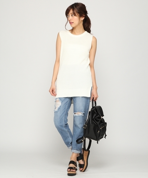 Heather（ヘザー）の「アゼアミスリットノースリーブ　716287（ニット/セーター・レディース・オフホワイト/キャメル/カーキ・FREE）」の4枚目の写真