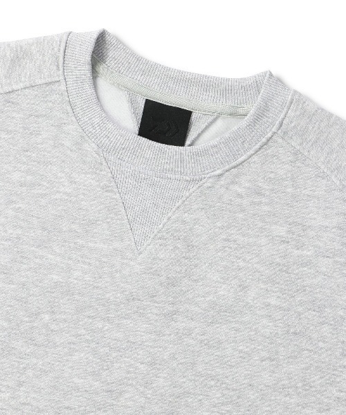 DAIWA PIER39（ダイワピア39）の「DAIWA PIER39 TECH SWEAT CREW FREEDOM SLEEVE ダイワピア39 テックスウェットクルーフリーダムスリーヴ（スウェット・メンズ・ヘザーグレー/ブラック/イエロー/ライトブラウン・X-LARGE/LARGE/MEDIUM/SMALL）」の8枚目の写真
