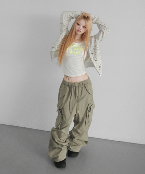 THEAIRTOWN(ジエアタウン)の「van wide poket pt(カーゴパンツ・レディース・ブラック/ベージュ・FREE)」の20枚目の写真