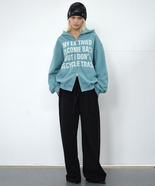 Midnight Move(ミッドナイトムーブ)の「A'GEM/9 × .kom 『MIDNIGHT MOVE/ミッドナイトムーブ』レタージップアップパーカー(パーカー・レディース・グリーン/パープル/イエロー・FREE)」の5枚目の写真