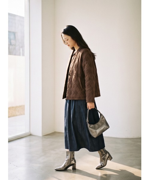 Sew loop(ソーループ)の「キルティング風ジャガード ノーカラージャケット(ノーカラージャケット・レディース・ネイビー/ブラウン・L/M)」の18枚目の写真