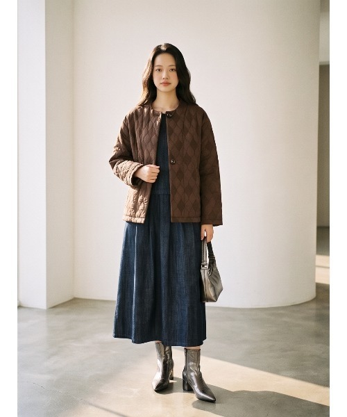 Sew loop(ソーループ)の「キルティング風ジャガード ノーカラージャケット(ノーカラージャケット・レディース・ネイビー/ブラウン・L/M)」の20枚目の写真