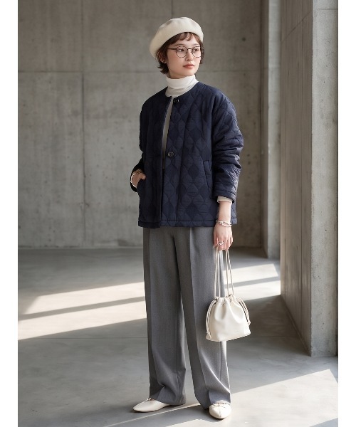 Sew loop(ソーループ)の「キルティング風ジャガード ノーカラージャケット(ノーカラージャケット・レディース・ネイビー/ブラウン・L/M)」の6枚目の写真