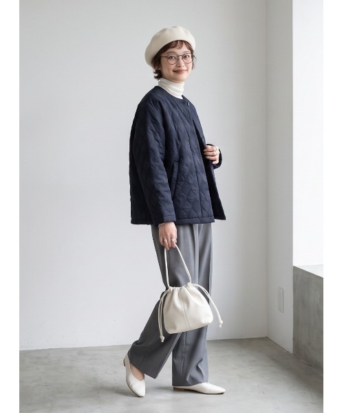 Sew loop(ソーループ)の「キルティング風ジャガード ノーカラージャケット(ノーカラージャケット・レディース・ネイビー/ブラウン・L/M)」の11枚目の写真