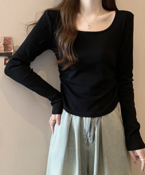 2ly2(トゥーリートゥー)の「スクエアネック 長袖カットソー ストレッチ トップス インナー(Tシャツ/カットソー・レディース・ホワイト/ブラック/ベージュ/グレー・FREE)」の12枚目の写真