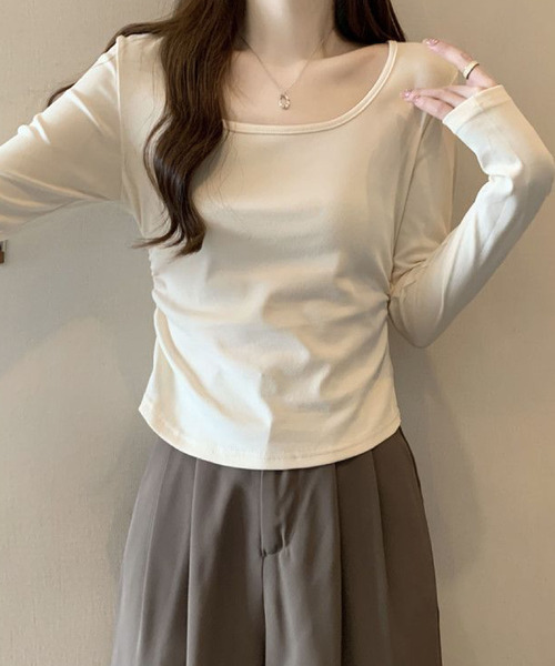 2ly2(トゥーリートゥー)の「スクエアネック 長袖カットソー ストレッチ トップス インナー(Tシャツ/カットソー・レディース・ホワイト/ブラック/ベージュ/グレー・FREE)」の20枚目の写真