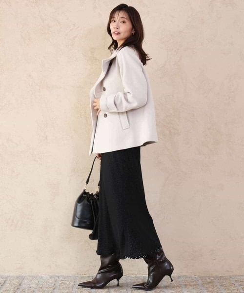 MK MICHEL KLEIN（エムケーミッシェルクラン）の「[超軽量]エアリアルウール スタンドカラーショートコート（ノーカラージャケット・レディース・ブラウン/ミント/アイボリー・38）」の8枚目の写真