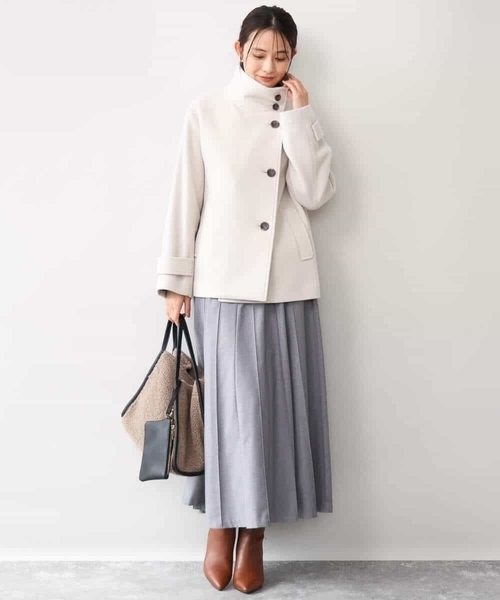 MK MICHEL KLEIN（エムケーミッシェルクラン）の「[超軽量]エアリアルウール スタンドカラーショートコート（ノーカラージャケット・レディース・ブラウン/ミント/アイボリー・38）」の15枚目の写真