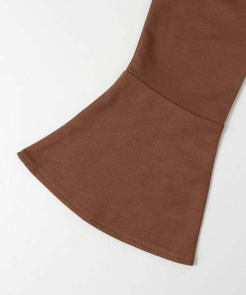 KBF+(ケービーエフプラス)の「KBF+ 袖フレアC/T(Tシャツ/カットソー・レディース・オフホワイト/ブラック/ブラウン・ONE)」の14枚目の写真