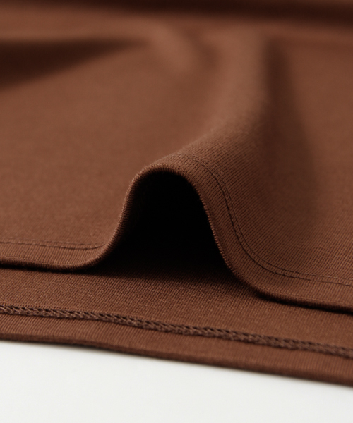 KBF+(ケービーエフプラス)の「KBF+ 袖フレアC/T(Tシャツ/カットソー・レディース・オフホワイト/ブラック/ブラウン・ONE)」の4枚目の写真