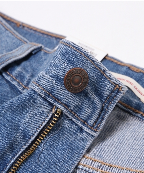 Levi's(リーバイス)の「721 アジアンスキニーフィット ブルー WATERMARK(デニムパンツ・レディース・ブルー・23inch/24inch/25inch/26inch/27inch/28inch)」の14枚目の写真