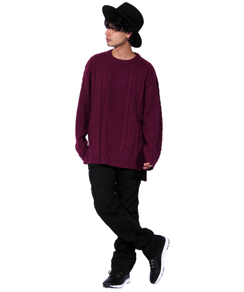 ８(eight)（エイト）の「ロング丈 ニット セーター クルーネック ケーブルニット（ニット/セーター・メンズ・ブラック/ワイン/キナリ/グレー・MEDIUM/LARGE/X-LARGE）」の13枚目の写真