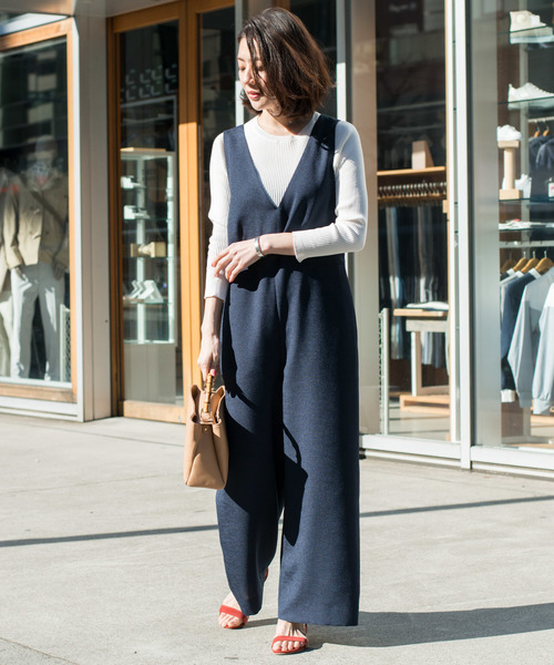 RIVE DROITE（リヴドロワ）の「【洗える】リネンライクサロペット（サロペット/オーバーオール・レディース・ライトベージュ/ネイビー・FREE）」の6枚目の写真