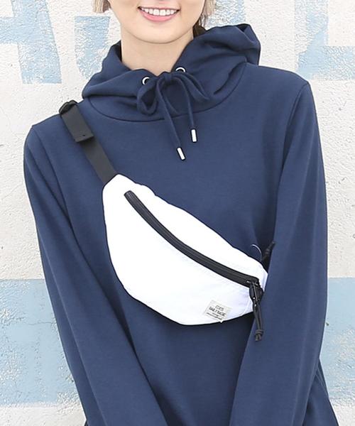 coen(コーエン)の「【新色登場】ワッシャー ウエストポーチ(ボディバッグ/ウエストポーチ・レディース・ベージュ/オレンジ/ブラック/ライラック/ホワイト・FREE)」の2枚目の写真