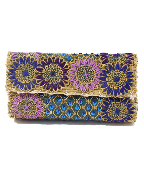 And A（アンドエー）の「ビニールクロスクラッチ（クラッチバッグ・レディース・ブラウン/パープル・FREE）」の2枚目の写真