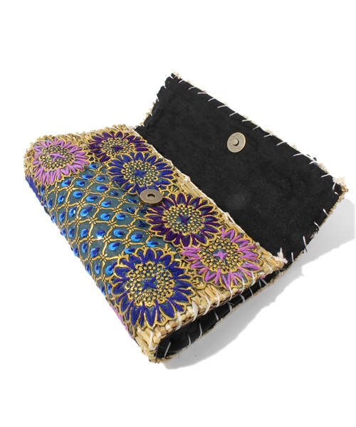 And A（アンドエー）の「ビニールクロスクラッチ（クラッチバッグ・レディース・ブラウン/パープル・FREE）」の6枚目の写真