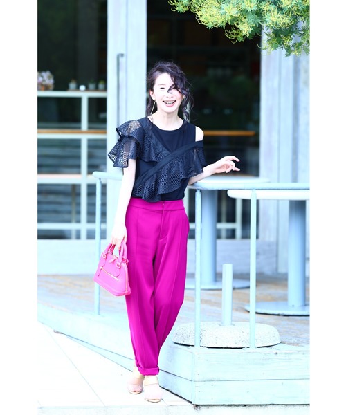 専用♡カナダ購入 ひらひらのアシンメトリーな裾が可愛いカットソー cawaii（カワイイ）の「この夏外せない。絶対的人気の
