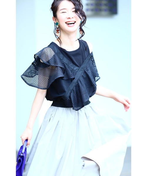 cawaii（カワイイ）の「この夏外せない。絶対的人気のアシンメトリーカットソートップス（Tシャツ/カットソー・レディース・ブラック/ホワイト・M/XL）」の17枚目の写真