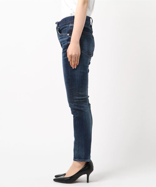 RED CARD TOKYO(レッドカード)の「RED CARD / "Anniversary Easy Tapered" デニムパンツ(デニムパンツ・レディース・ブルー・23/24/22/21)」の7枚目の写真