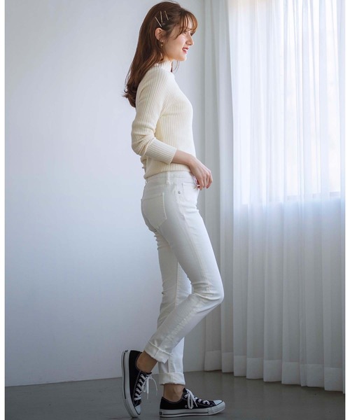 GeeRA(ジーラ)の「ストレッチリブハイネックニット(ニット/セーター・レディース・ベージュ/ブラック/アイボリー・X-LARGE/LARGE/MEDIUM)」の5枚目の写真
