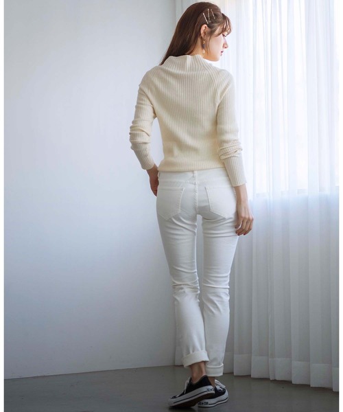 GeeRA(ジーラ)の「ストレッチリブハイネックニット(ニット/セーター・レディース・ベージュ/ブラック/アイボリー・X-LARGE/LARGE/MEDIUM)」の6枚目の写真