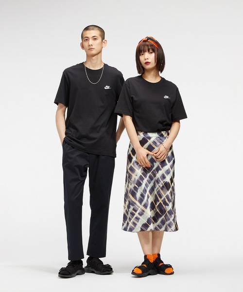 ナイキスポーツウェアクラブユニセックスTシャツ/ルーズシルエット/NIKE