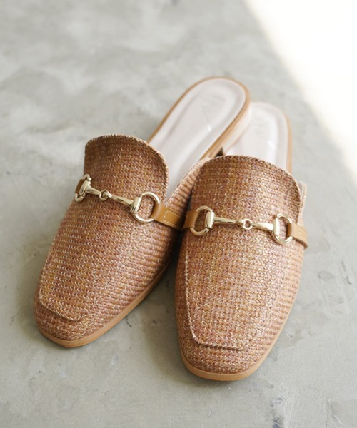 Aunt Marie's（アントマリーズ）の「AUNT MARIE'S ビット付ラフィアミュール（サンダル・レディース・ブラック/ホワイト/ブラウン・M/L）」の3枚目の写真