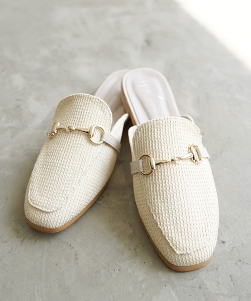 Aunt Marie's（アントマリーズ）の「AUNT MARIE'S ビット付ラフィアミュール（サンダル・レディース・ブラック/ホワイト/ブラウン・M/L）」の6枚目の写真