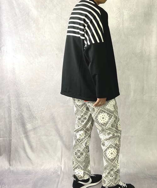 Beno(ビーノ)の「ミニ裏毛 / バックショルダー ボーダー スイッチ 裾スピンドル ビッグシルエット ロンT(Tシャツ/カットソー・メンズ・ブラック/ベージュ/オフホワイト/カーキ・FREE)」の11枚目の写真