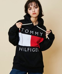 セール】リラックスバーシティクレストパーカー（スウェット