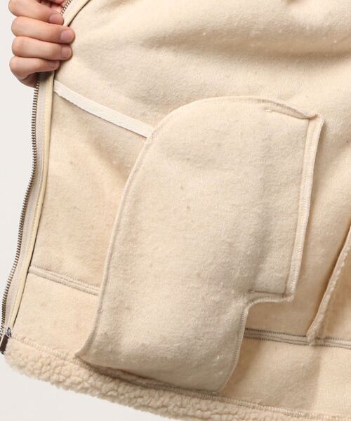 STYLEBLOCK(スタイルブロック)の「シープボアビッグB3ミリタリージャケットボアブルゾン(ブルゾン・メンズ・ベージュ/ブラック/アイボリー・LL/M/L)」の4枚目の写真