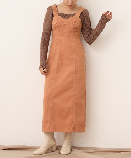 one after another NICE CLAUP（ワンアフターアナザーナイスクラップ）の「タイトデニムジャンパースカート（ジャンパースカート・レディース・アイボリー/グレー/オレンジ・FREE）」の3枚目の写真